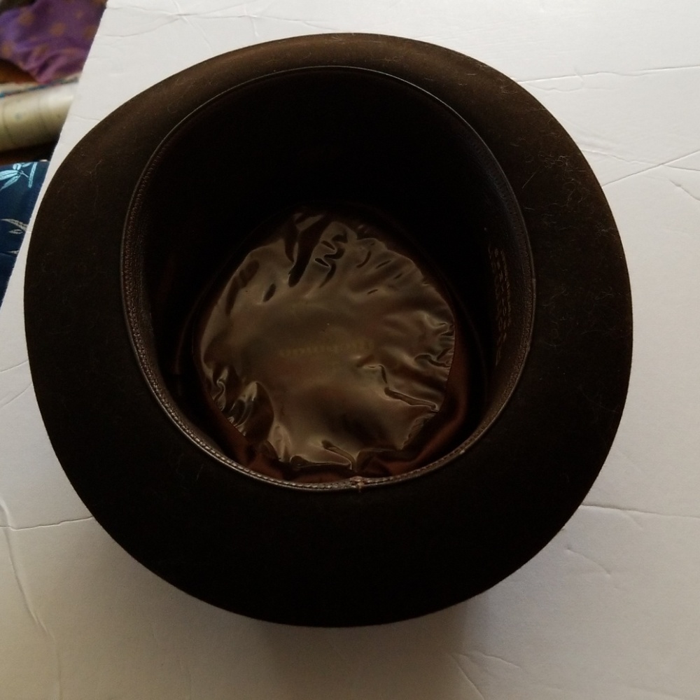 Brown hat - Picture 4 of 5